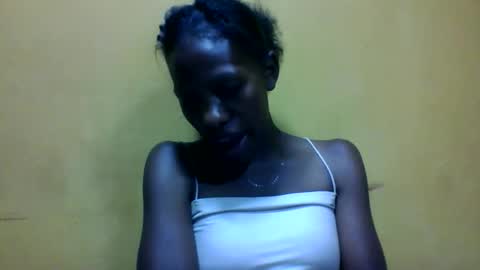 edwige770943 online show from 04/19/26, 06:10