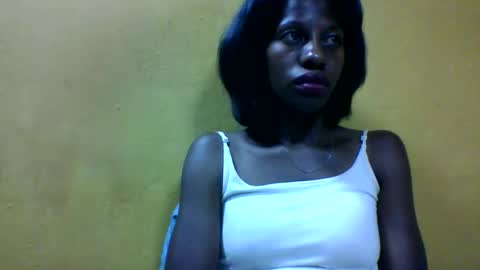 edwige770943 online show from 04/21/26, 04:12