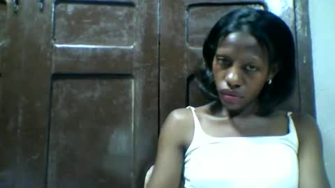 edwige770943 online show from 04/25/26, 01:52