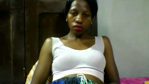 edwige770943 online show from 04/29/26, 05:17