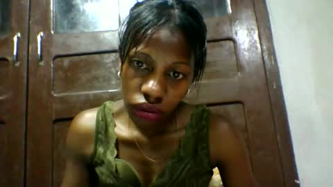 edwige770943 online show from 05/02/26, 04:12