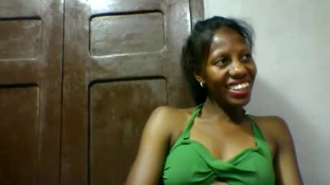 edwige770943 online show from 05/08/26, 06:46