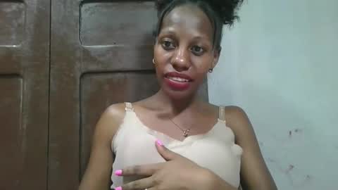 edwige770943 online show from 06/02/26, 07:54