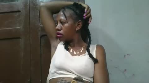 edwige770943 online show from 06/04/26, 07:31