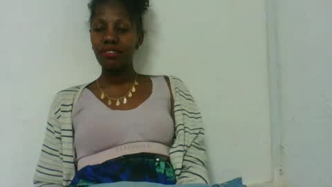 edwige770943 online show from 06/12/26, 06:51