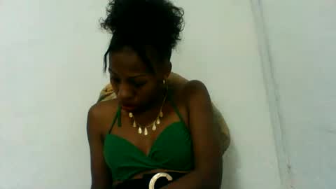 edwige770943 online show from 06/16/26, 06:16