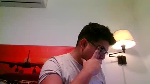 Snapshot of edwins777 chatting on 01/12/26, 04:23 Nicky789 online show from 01/12/26, 04:23