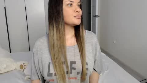 eelena4kiss online show from 02/23/25, 01:42