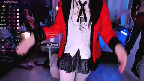 Effie online show from 11/26/25, 09:32