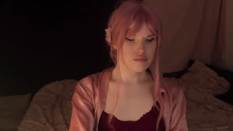 Effie Mur online show from 01/05/25, 07:17