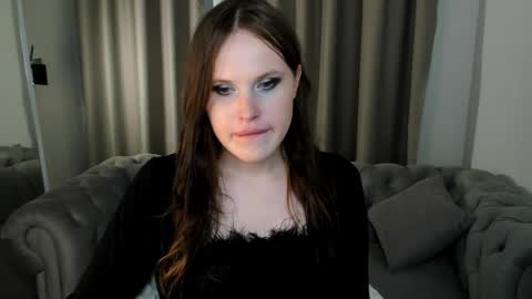 Effie Mur online show from 05/08/26, 08:58