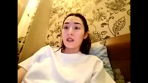 Effy online show from 12/18/25, 02:23