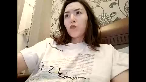 Effy online show from 04/25/26, 03:20