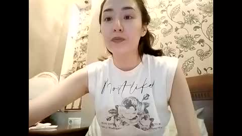Effy online show from 04/28/26, 04:23