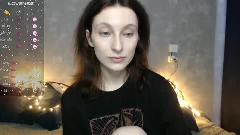 Snapshot of effy_gray chatting on 03/02/25, 02:30 Anna online show from 03/02/25, 02:30