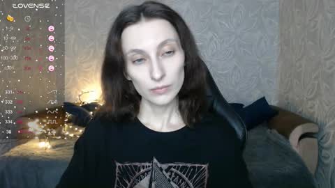 Snapshot of effy_gray chatting on 10/06/25, 05:38 Anna online show from 10/06/25, 05:38