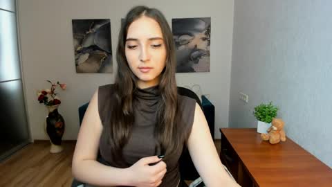 Effy Royse online show from 04/05/26, 05:48