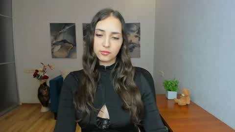 Effy Royse online show from 05/13/26, 05:43