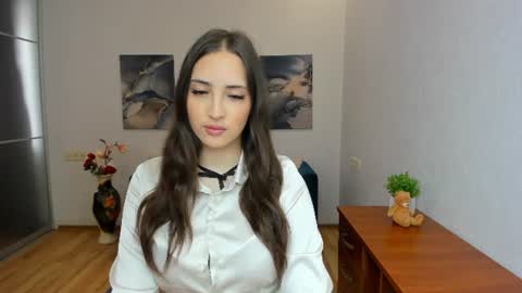 Effy Royse online show from 06/21/26, 05:10
