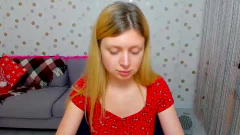 Snapshot of effyangel chatting on 12/12/24, 04:53 Effy online show from 12/12/24, 04:53
