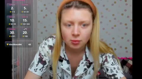 Snapshot of effyangel chatting on 12/25/24, 10:39 Effy online show from 12/25/24, 10:39