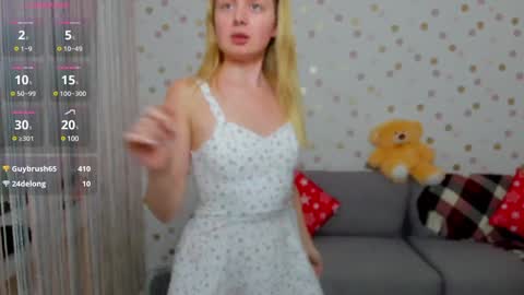 Snapshot of effyangel chatting on 01/07/25, 03:02 Effy online show from 01/07/25, 03:02