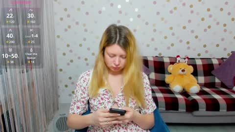 Snapshot of effyangel chatting on 01/14/25, 05:40 Effy online show from 01/14/25, 05:40