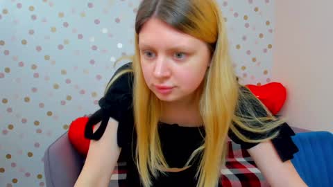 Snapshot of effyangel chatting on 01/27/25, 09:44 Effy online show from 01/27/25, 09:44