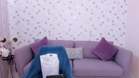 Snapshot of effyangel chatting on 02/25/25, 06:36 Effy online show from 02/25/25, 06:36