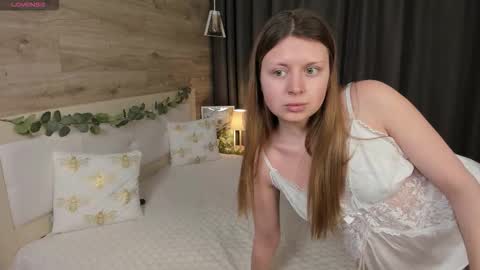 Snapshot of effyangel chatting on 02/24/26, 06:33 Effy online show from 02/24/26, 06:33