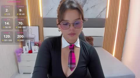 Snapshot of effystonnem chatting on 11/07/25, 07:14 E F F Y online show from 11/07/25, 07:14