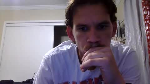 Snapshot of efrainrgarza56548967 chatting on 10/28/25, 04:27 efrainrgarza56548967 online show from 10/28/25, 04:27