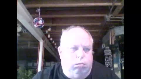 Snapshot of efriff chatting on 05/03/26, 01:00 efriff online show from 05/03/26, 01:00