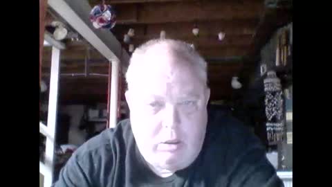 Snapshot of efriff chatting on 05/26/26, 11:17 efriff online show from 05/26/26, 11:17
