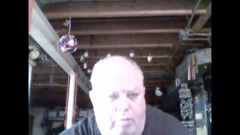 Snapshot of efriff chatting on 05/29/26, 10:46 efriff online show from 05/29/26, 10:46