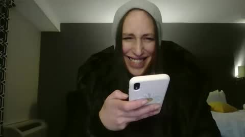 Snapshot of egenovese18 chatting on 03/02/26, 01:30 egenovese18 online show from 03/02/26, 01:30