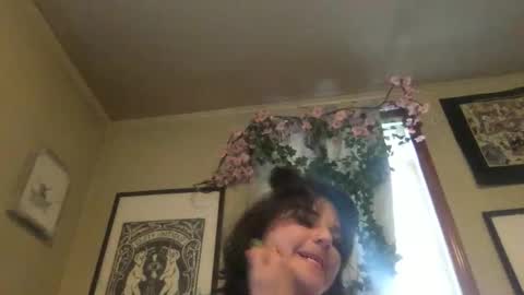 eggnog_and_booty online show from 05/05/26, 10:40