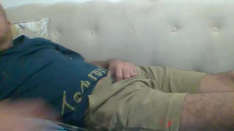 Snapshot of egyman2022 chatting on 12/20/25, 06:48 Im momo 35 Egyptian at Dubai online show from 12/20/25, 06:48