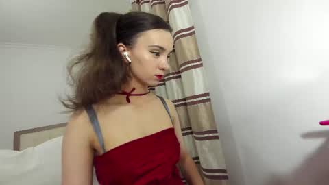 Snapshot of ehotlovea chatting on 06/14/26, 06:04 Erik and Alice online show from 06/14/26, 06:04