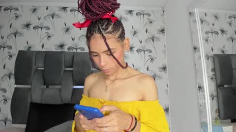 Snapshot of ehotloveaxxx chatting on 12/28/24, 02:32 Valery online show from 12/28/24, 02:32