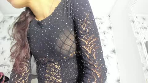 Snapshot of ehotloveaxxx chatting on 01/20/25, 04:23 Valery online show from 01/20/25, 04:23