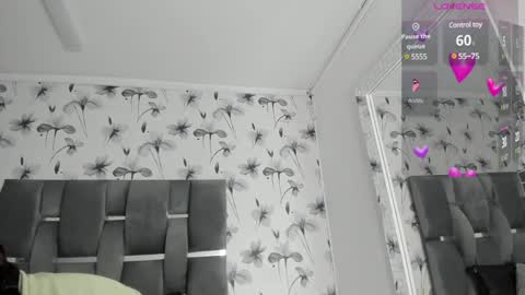 Snapshot of ehotloveaxxx chatting on 01/26/25, 01:15 Valery online show from 01/26/25, 01:15