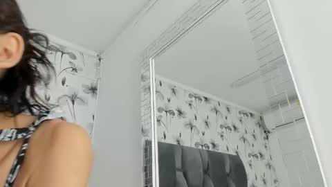 Snapshot of ehotloveaxxx chatting on 12/03/25, 01:31 Valery online show from 12/03/25, 01:31