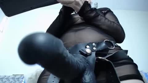 Eileen online show from 12/09/24, 09:05