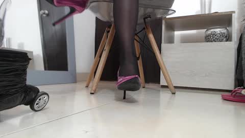 Eileen online show from 02/09/25, 02:50