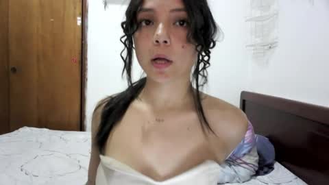 Snapshot of eilinangeel chatting on 07/08/26, 04:28 Danahia Angeel online show from 07/08/26, 04:28
