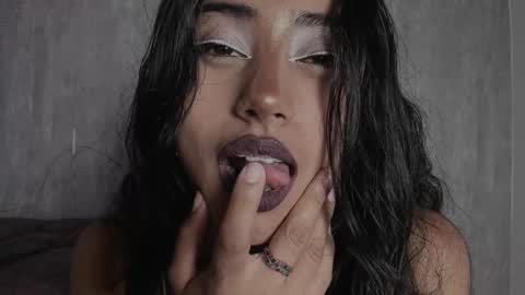 Eilyn online show from 03/05/25, 02:36