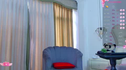 Snapshot of eilyn_millan chatting on 01/07/25, 03:33 Eilyn Millan online show from 01/07/25, 03:33