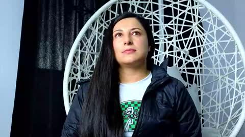 eimy__cute online show from 11/12/25, 06:52