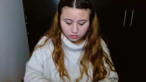 EIMY   MODEL INDEPENDENT online show from 12/06/24, 10:38